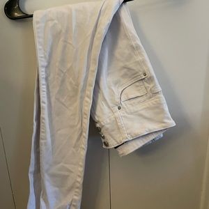 Size 3 white skinny jeans from YMI